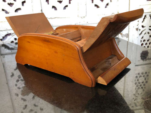 AMAZING PIECE !!! SWISS MUSICAL CIGARETTE DISPENSING BOX - IN EXCELLENT WORKING ORDER