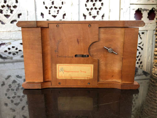 AMAZING PIECE !!! SWISS MUSICAL CIGARETTE DISPENSING BOX - IN EXCELLENT WORKING ORDER