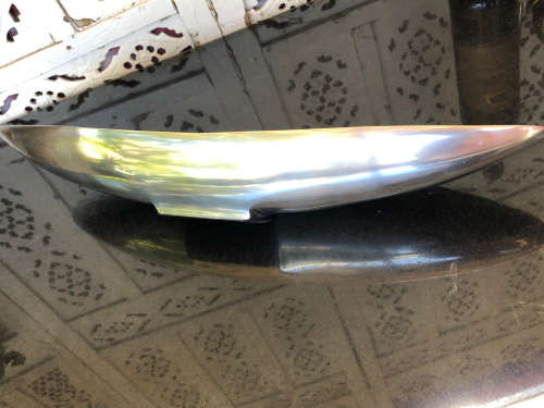 STUNNING PIECE !!! DESIGNER ALUMINIUM STATEMENT CENTRE PIECE BANANA BOWL (CARROL BOYES STYLE)