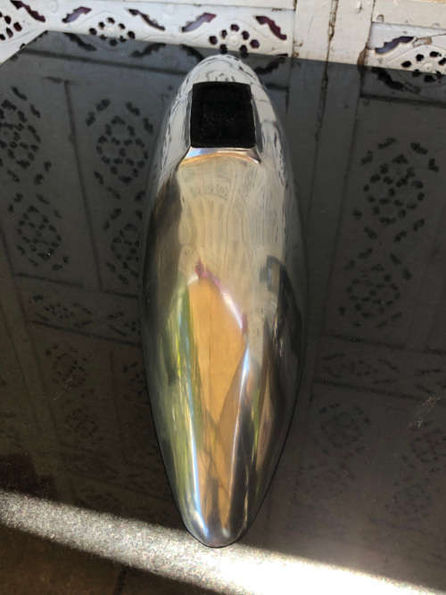 STUNNING PIECE !!! DESIGNER ALUMINIUM STATEMENT CENTRE PIECE BANANA BOWL (CARROL BOYES STYLE)