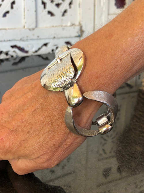 ORLANDO ORLANDINI - 1960`S CHUNKY ITALIAN 800 SILVER UN0 A ERRA DESIGNER BRACELET - 93.86g
