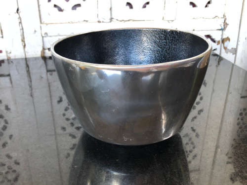 CARROL BOYES (1954 - 2019) - ORIGINAL SUMO PATTERN WONTON BOWL - BRAND NEW FUNCTIONAL ART