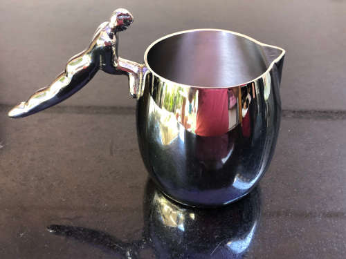 CARROL BOYES (1954 - 2019) ACROBAT PATTERN MILK JUG - BARREL SHAPE - BRAND NEW - CLEARLY MARKED