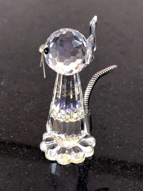 STUNNING SWAROVSKI CRYSTAL MEDIUM SIZED CAT - EXQUISITE PIECE - CLEARLY MARKED