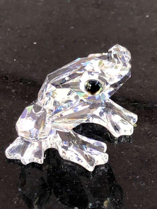 STUNNING RARE SWAROVSKI CRYSTAL FROG - EXQUISITE PIECE - CLEARLY MARKED - DISCONTINUED