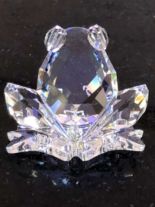 STUNNING RARE SWAROVSKI CRYSTAL FROG - EXQUISITE PIECE - CLEARLY MARKED - DISCONTINUED