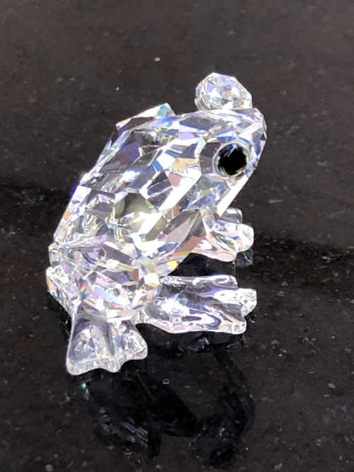 STUNNING RARE SWAROVSKI CRYSTAL FROG - EXQUISITE PIECE - CLEARLY MARKED - DISCONTINUED