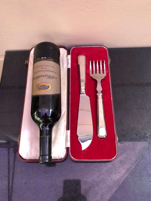 WOW !!! John Turton and Co boxed set of silverplated Fish Servers - in immaculate condition