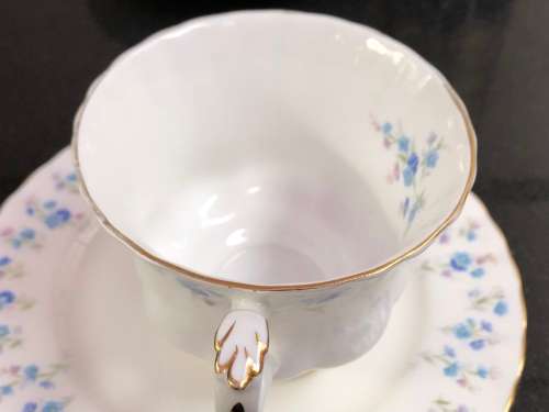 Wow !!! 1970 - Royal Albert Memory Lane Trio in slighty used Condition