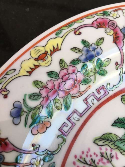 Antique Export Chinese Famille Rose hand painted Porcelain plate 22 cm large