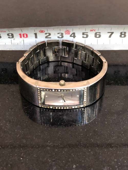 STUNNING LADIES FASHION QUARTZ WATCH - WORKING 100% - NEW BATTERY FITTED