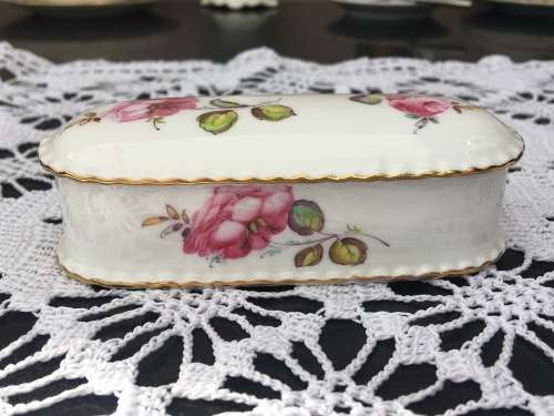 Royal Crown Derby England Hand Painted Porcelain Lidded Dish - c1903 - Mint Condition