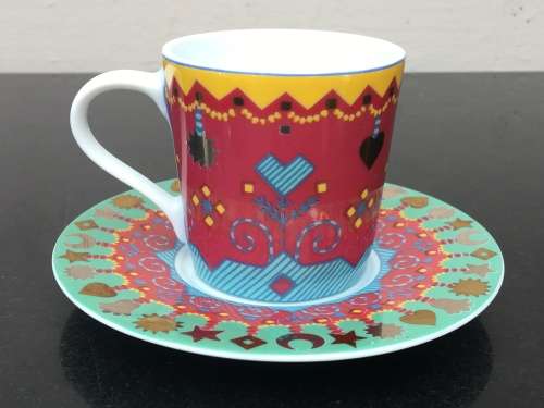 STUNNING GENEVIEVE LETHU TZIGANE PARIS 1992 DEMITASSE CUP AND SAUCER - MINT CONDITION !!!