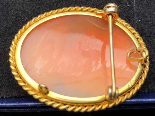 STUNNING SIGNED ANTIQUE VICTORIAN 9ct YELLOW GOLD MOUNTED CARVED SHELL CAMEO PENDANT BROOCH
