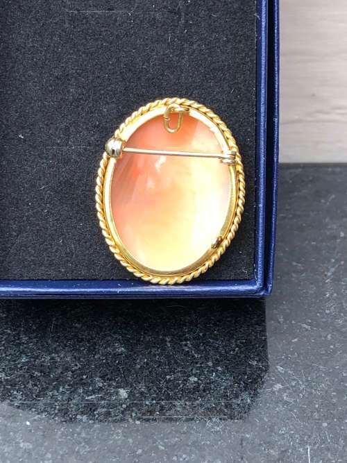STUNNING SIGNED ANTIQUE VICTORIAN 9ct YELLOW GOLD MOUNTED CARVED SHELL CAMEO PENDANT BROOCH