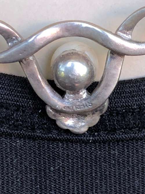 WOW !!! STUNNING VINTAGE STERLING SILVER PEARL AND MARCASITE NECKLACE PENDANT- 6.08g
