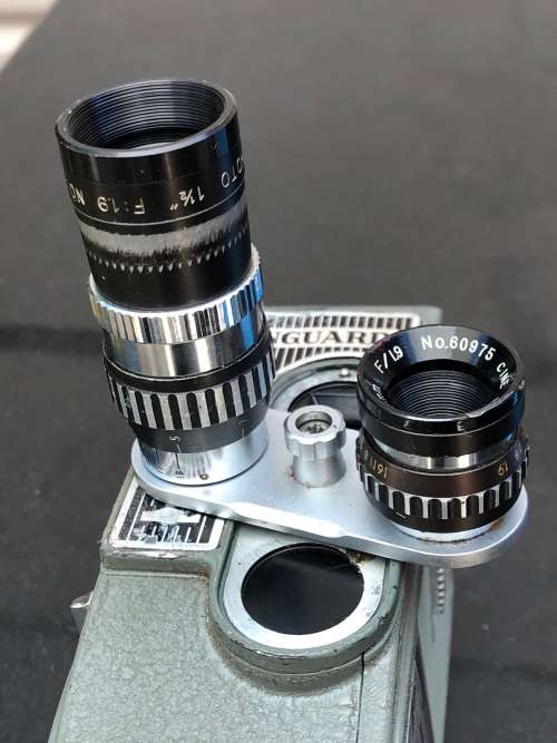 RARE VINTAGE VANGUARD CINE8 8mm MOVIE CAMERA IN CASE WITH USER MANUAL - EXCELLENT CONDITION
