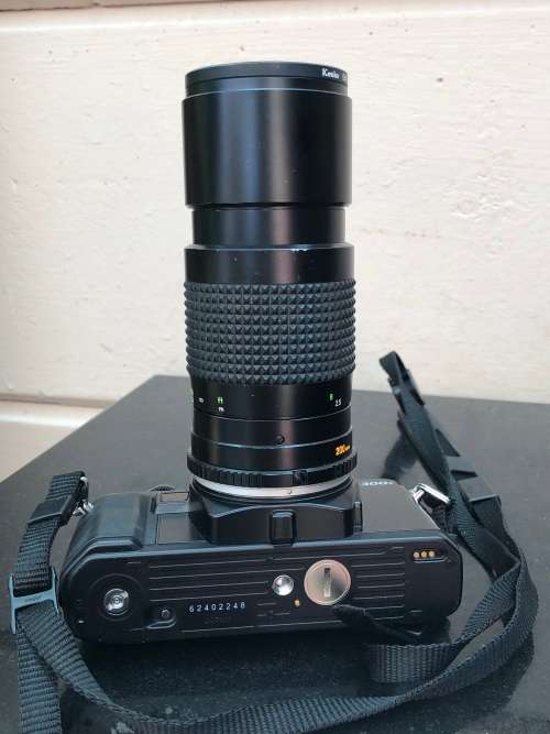 MINOLTA X-300s 35mm SLR MANUAL ZOOM FILM CAMERA WITH TWO LENSES IN A CARRY CASE -WORKING 100%