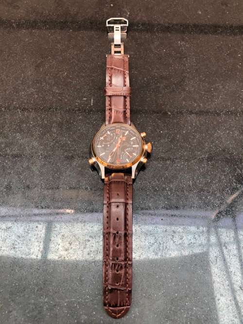 TIMEX WORLD TIME INTELLIGENT QUARTZ WATCH WITH LEATHER STRAP - LIKE NEW - WORKING 100%