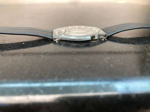 RARE AND COLLECTABLE SWATCH SKIN AG-2005 SUPER THIN ORIGINAL ANALOGUE QUARTZ WATCH - WORKING 100%