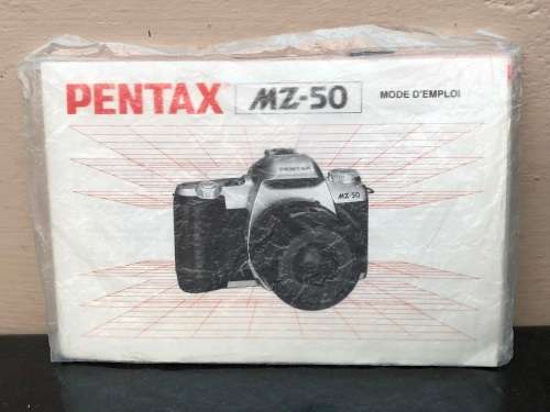 PENTAX MZ-50 35mm SLR FILM CAMERA WITH EXTRA LENS MANUALS FLASH AND CAMERA BAG