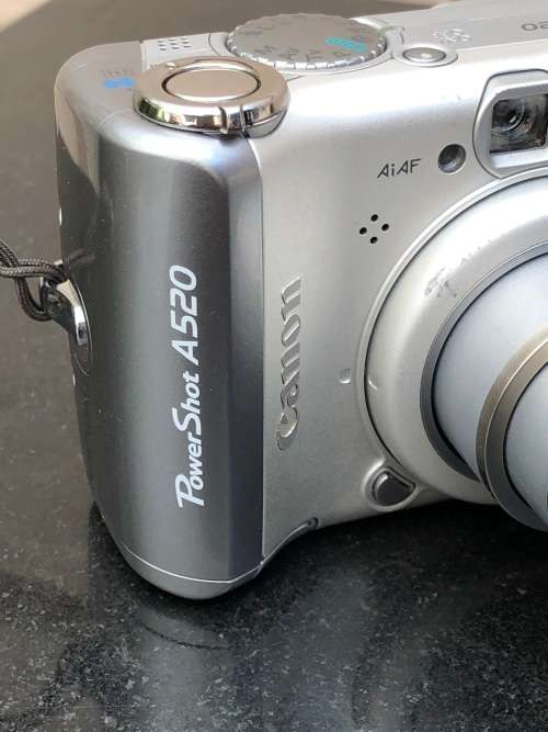 CANON POWERSHOT A520 4mp DIGITAL CAMERA - 100% WORKING ORDER