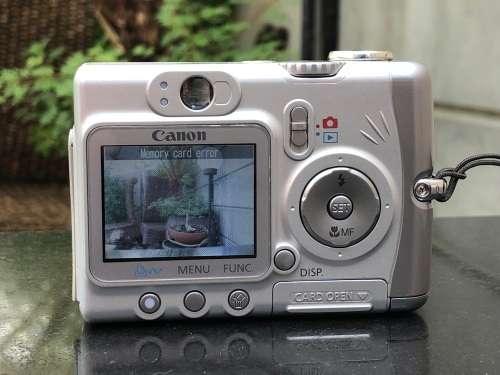 CANON POWERSHOT A520 4mp DIGITAL CAMERA - 100% WORKING ORDER