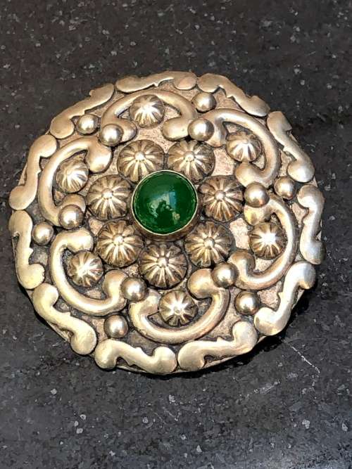 VINTAGE ALP ITALIAN SILVER BROOCH WITH GREEN HUBBELL GLASS BEAD - 9.43g