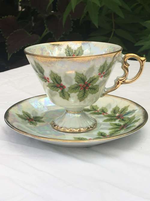 Vintage 1940s Ucagco Christmas Holly Porcelain Duo with Mother of Pearl Glaze