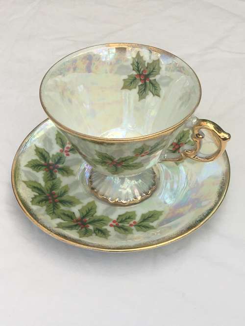 Vintage 1940s Ucagco Christmas Holly Porcelain Duo with Mother of Pearl Glaze
