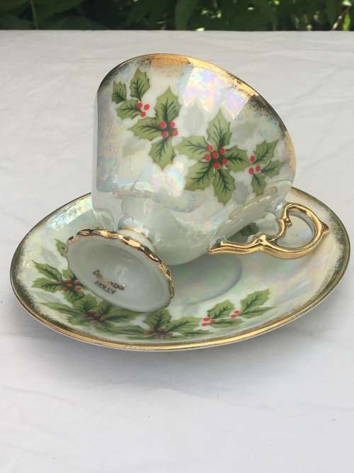 Vintage 1940s Ucagco Christmas Holly Porcelain Duo with Mother of Pearl Glaze