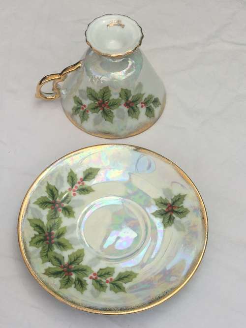 Vintage 1940s Ucagco Christmas Holly Porcelain Duo with Mother of Pearl Glaze