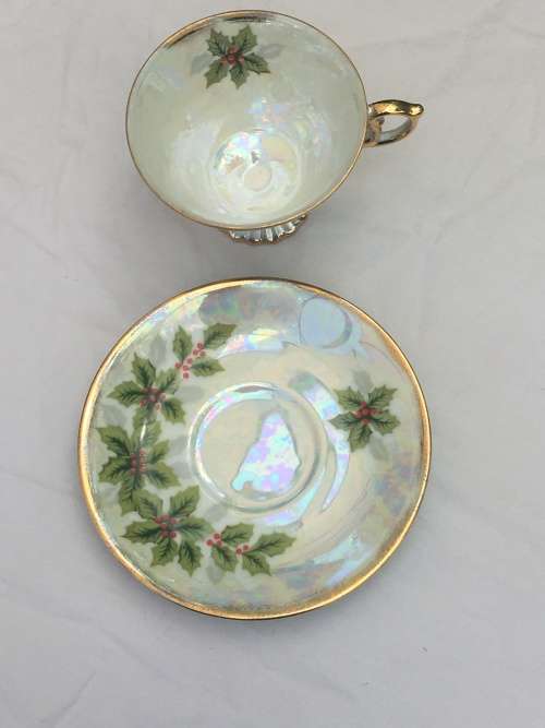 Vintage 1940s Ucagco Christmas Holly Porcelain Duo with Mother of Pearl Glaze