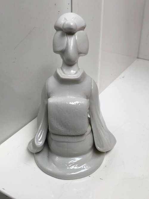 BEAUTIFUL BLANC DE CHINE JAPANESE PORCELAIN FIGURINE - SUSHI CHEF - MINT CONDITION