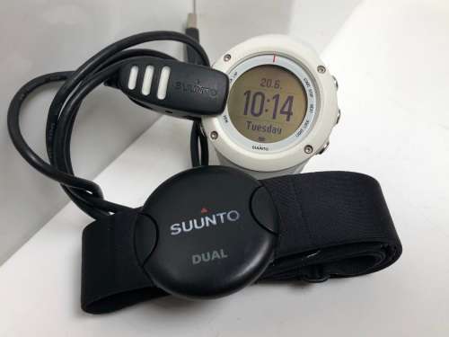 SUUNTO AMBIT 2 WHITE FITNESS WATCH WITH CHARGER AND HEART MONITOR - FULL WORKING ORDER