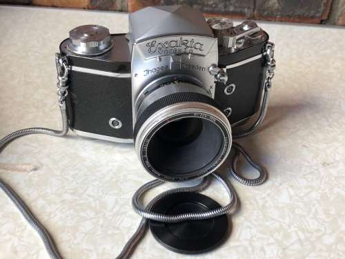 Rare Exakta Varex IIa Ihagee Dresden 35mm Film Camera With Many Extras Including Instruction Manuals