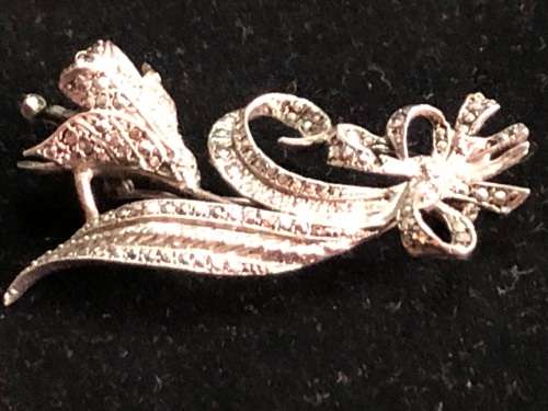 Beautiful highly detailed sterling silver marcasite brooch - 11.1g
