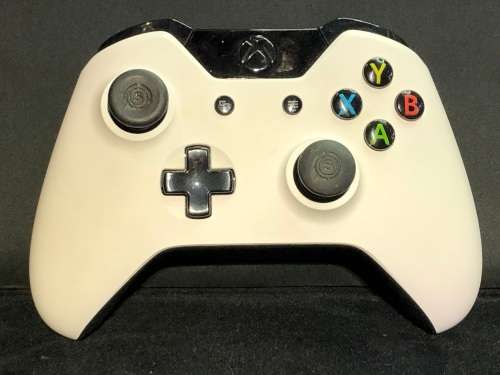 SCUF-ONE PROFESSIONAL WIRELESS CONTROLLER FOR XBOX ONE. - BOXED AND WORKING 100%
