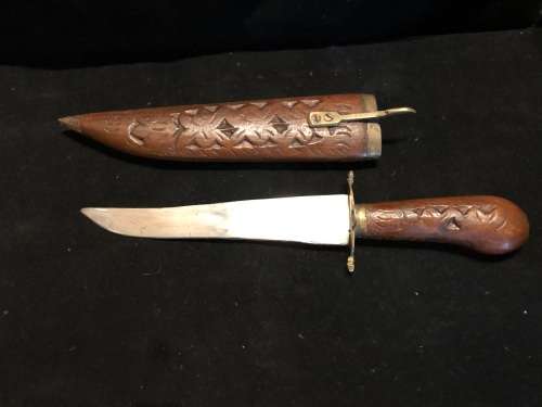STUNNING OLD HAND MADE YEMEN MARSH ARAB JAMBIYA KHANJAR DAGGER IN CARVED WOODEN SCABBARD