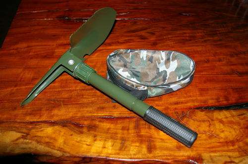 CAMPING FOLDING SPADE 2 0n bid