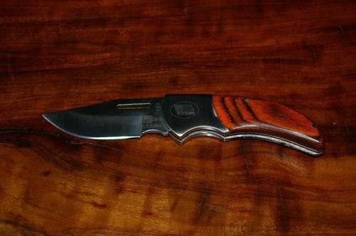 GOBI DESERT POCKET KNIFE - ROSEWOOD HANDLE - Columbia 197