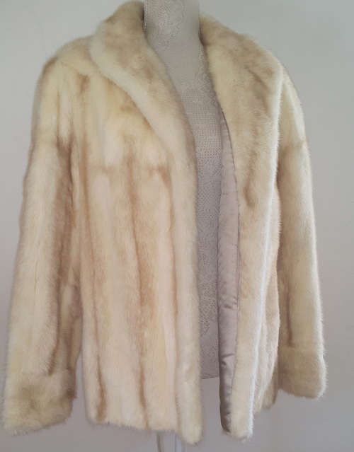 Real mink fur coats outlet