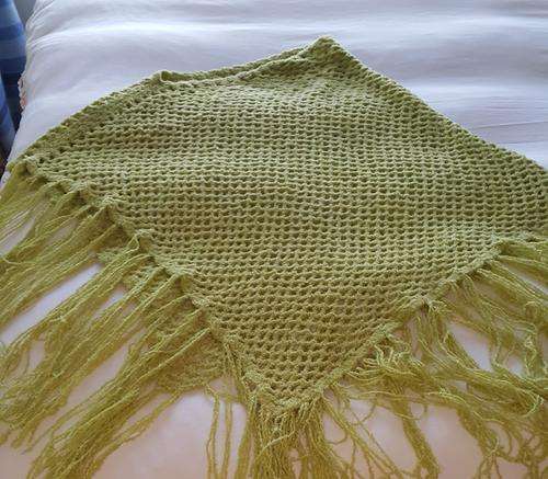 Ladies shawl/poncho intage-like hand crocheted lime green fits all sizes FREE postage in SA