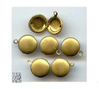 4 x Vintage Brass 11mm Round Lockets - Gorgeous.