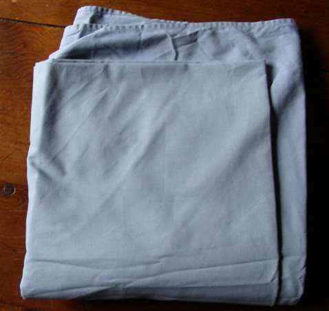 Light blue fitted sheet - double - REDUCED