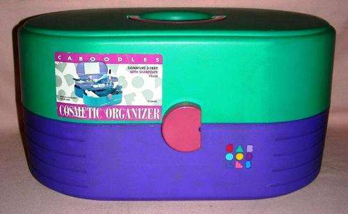 Genuine Vintage Caboodles cosmetic container