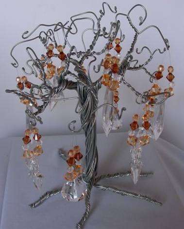 Wire Tree with 12 Amber / clear Crystals