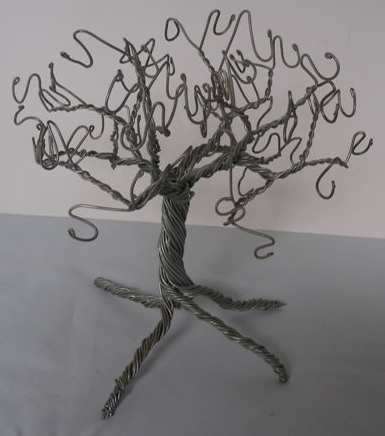 Wire Tree - 18 x 20 cm
