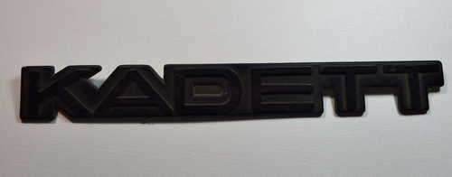 Vintage Opel Kadett vehicle badge - One chip