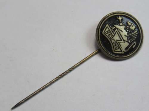 Vintage Bedford stick pin badge